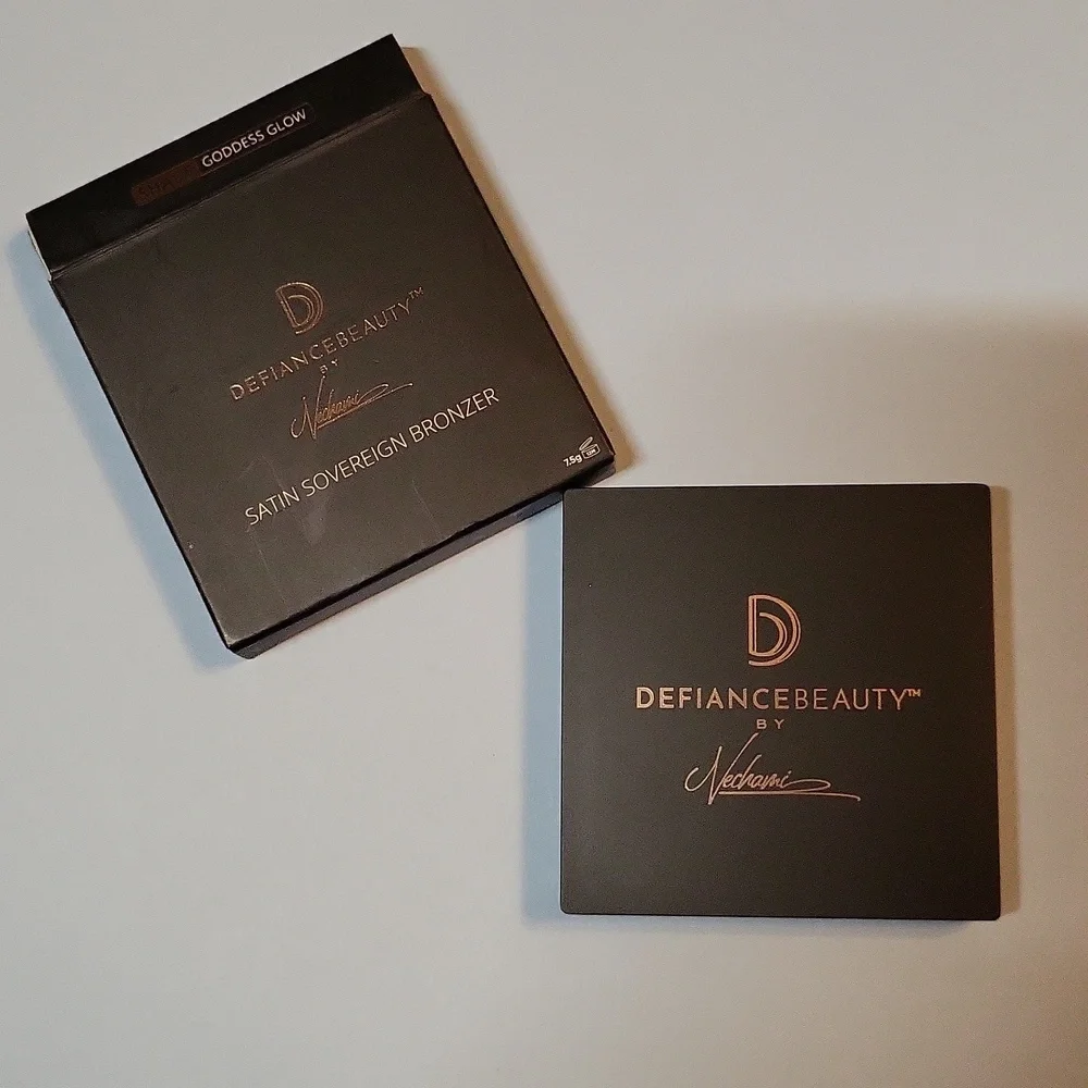 Defiance Beauty by Nechami Satin Sovereign Bronzer: Goddess Glow, 7.5g, NIB
